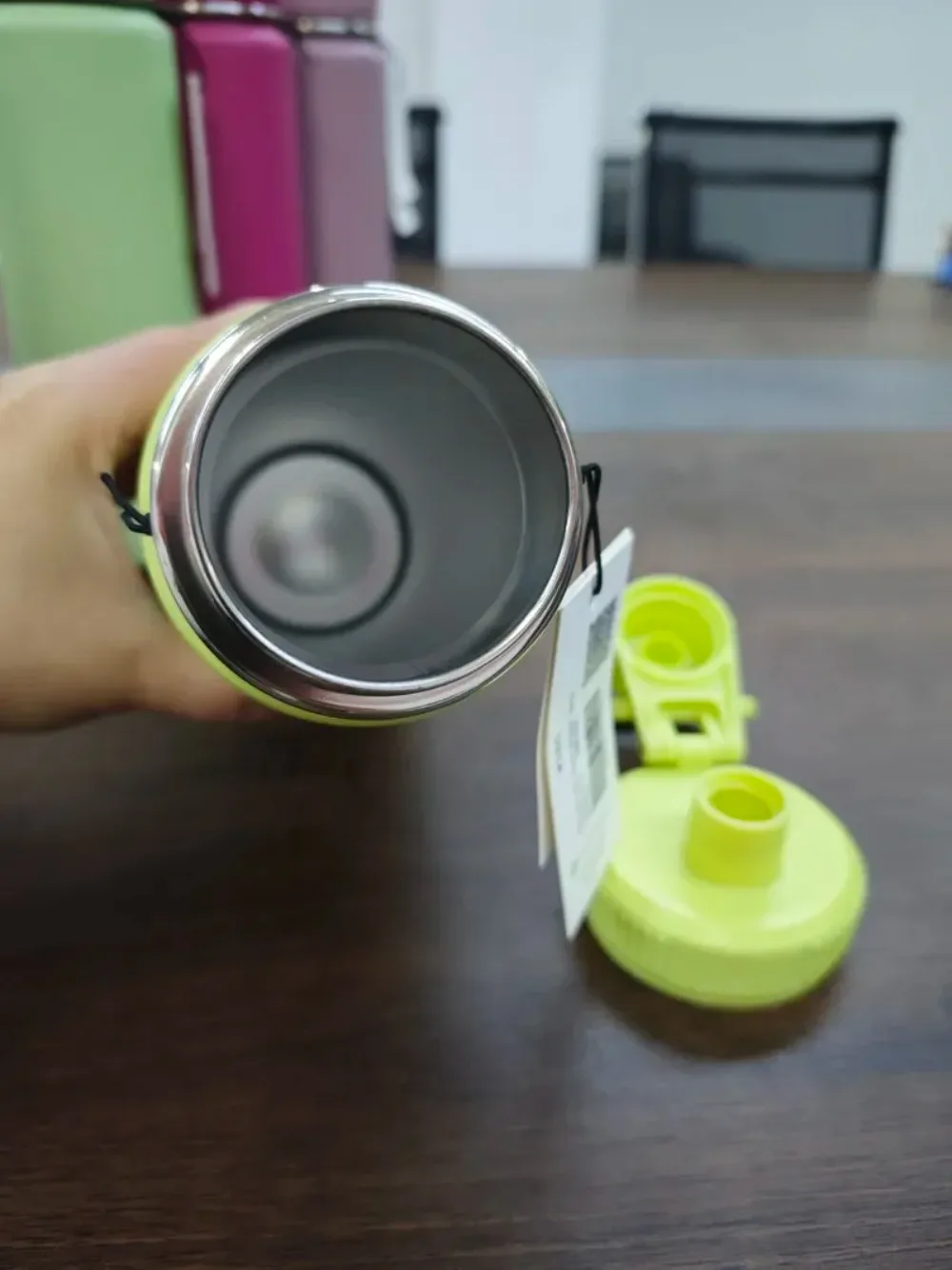 710 ml Edelstahl Vakuumisolierte Wasserbecher Sportflasche Tragbare auslaufsichere Outdoor-Trinkflasche aus reinem Titan