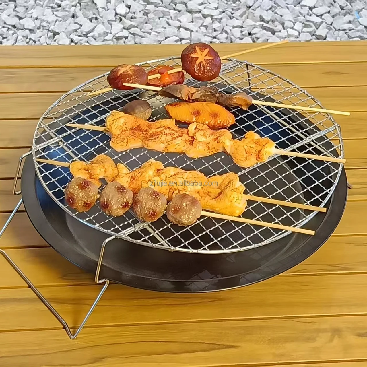 

Ultra-light Detachable Indoor/Outdoor Minimalist round Multi-functional Charcoal Grill Factory Wholesale for Camping