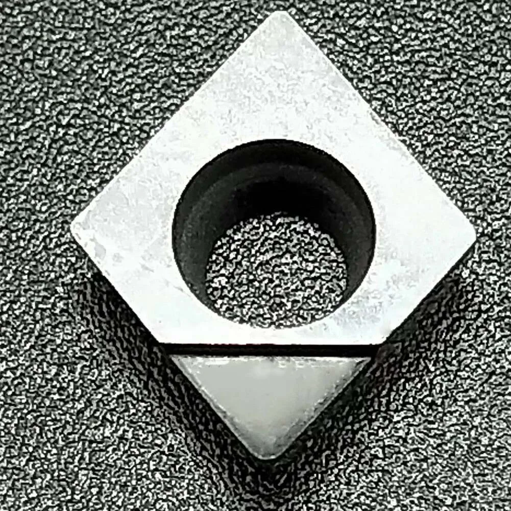 

Режущие пластины из алюминия. Серебряные поликристаллические пластины с ЧПУ. Низкий коэффициент трения. Хорошая работа против засорения.