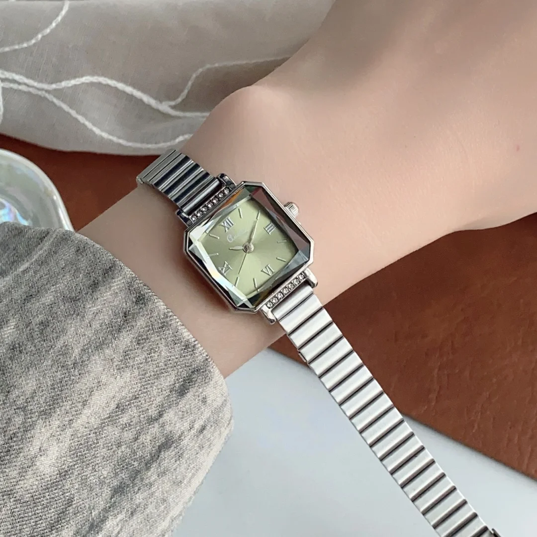 Reloj de cuarzo plateado de lujo para mujer, reloj de pulsera cuadrado de acero inoxidable con esfera pequeña y correa de bambú para chica y estudiante, envío directo
