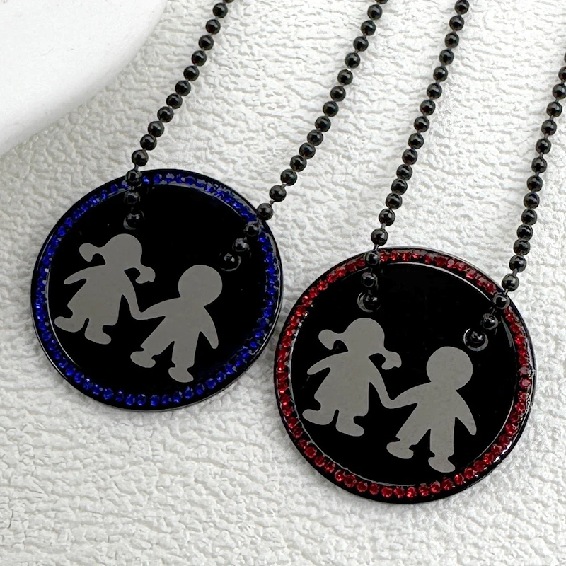 

Fashion Boy Girl Family Pendant Necklace For Women Men Blue Crystal Black Color Medal Love Friendship Chain Jewelry Gifts