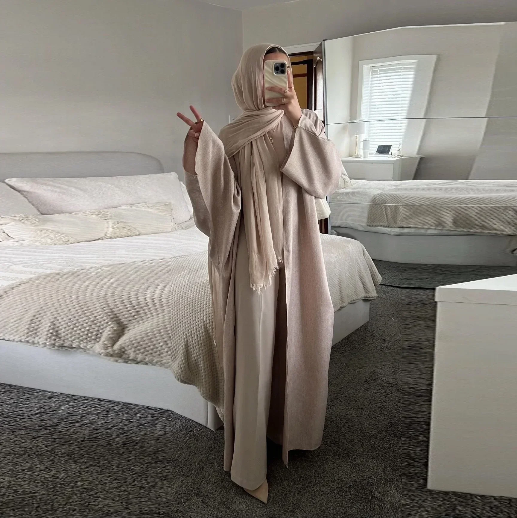 Similar  Linen Batwing Kimono Abaya Dubai Islam Muslim Dress For Women Kebaya Kaftan Robe Musulmane Caftan Marocain Femme