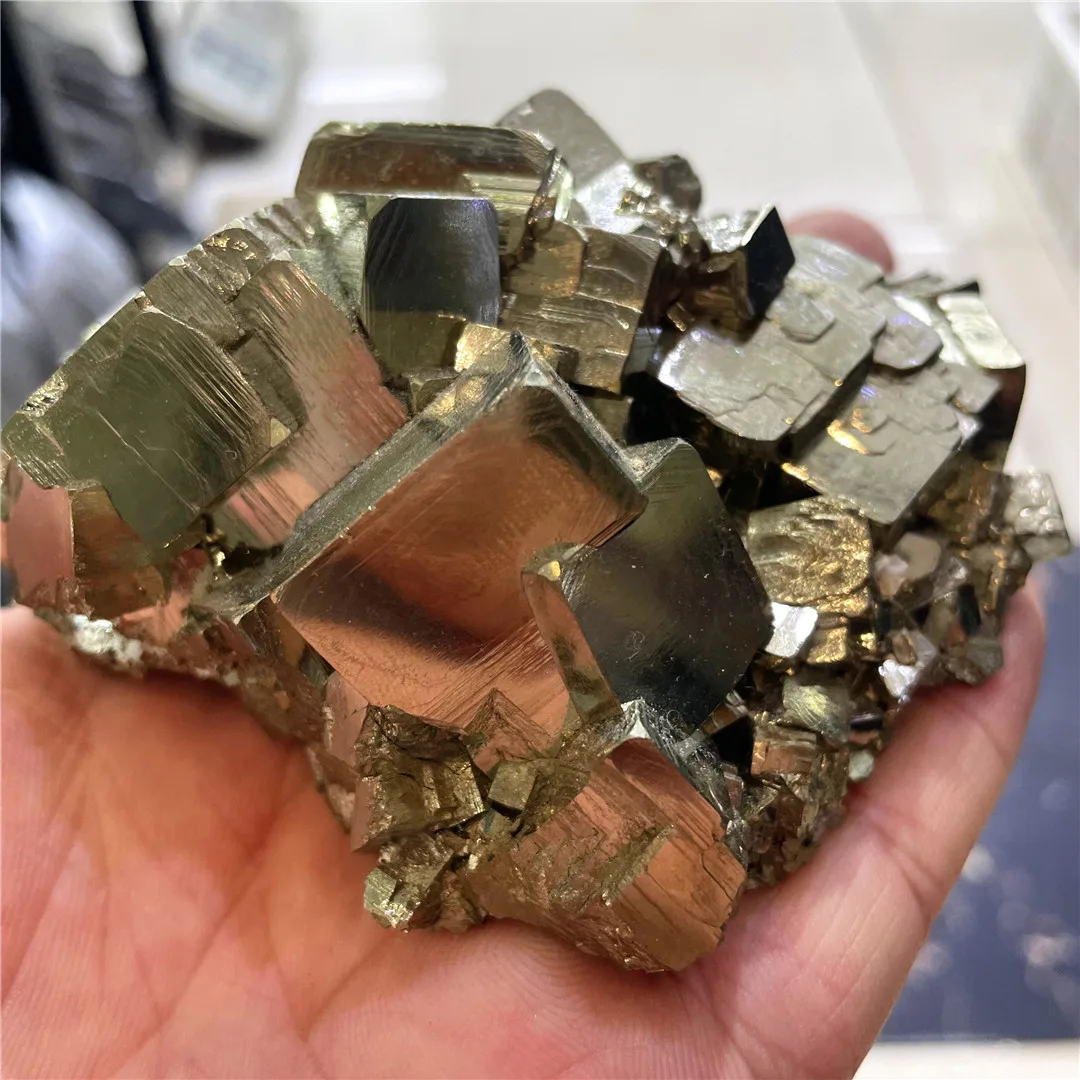 Peru Quality Natural Raw Pyrite Mineral Ore Crystal Cube Specimens Chakras Decoration Feng Shui Collections Bulk Occult Supplies