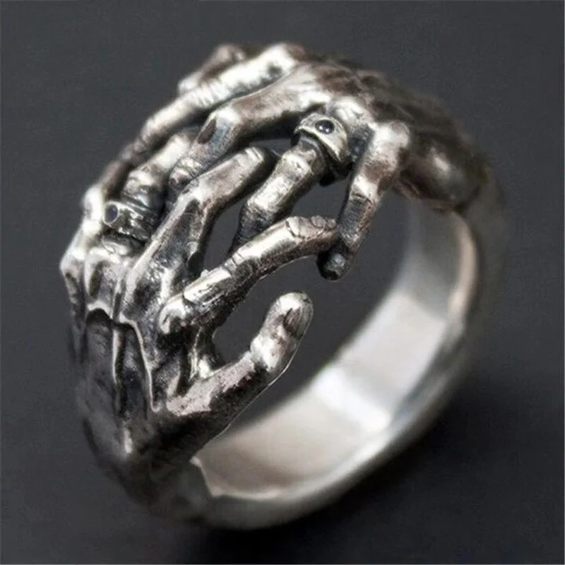 Men\'s Fashion Vintage Gothic Accessories Punk Skull Hand Rings for Men Cool Mens Jewellery Stainless Steel Jewelry Anillo Hombre