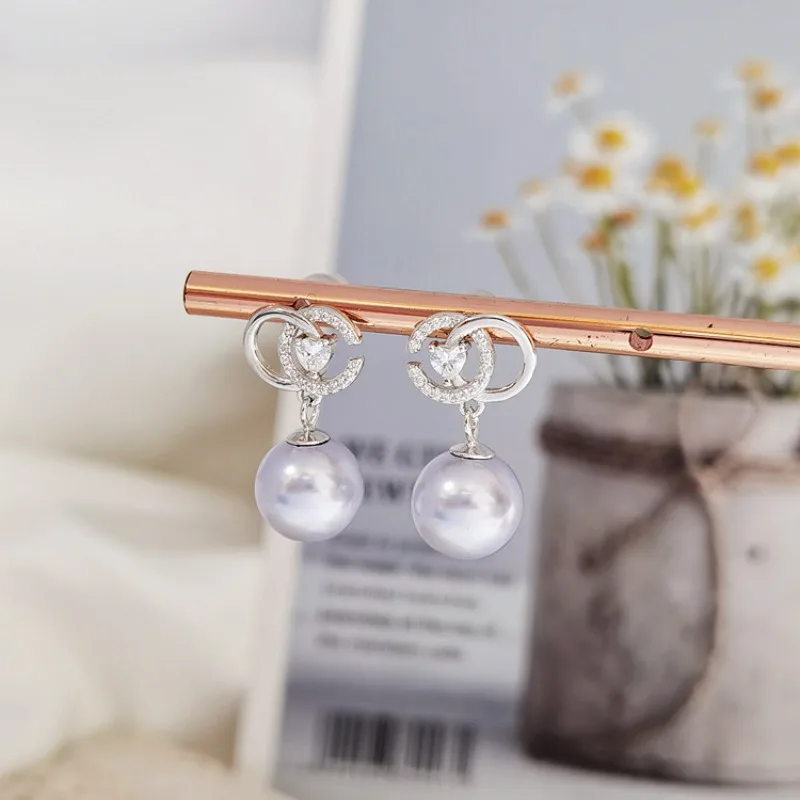 

New S925 silver stud earrings personalized earrings letter C earrings temperament whole body silver purple pearl earrings short