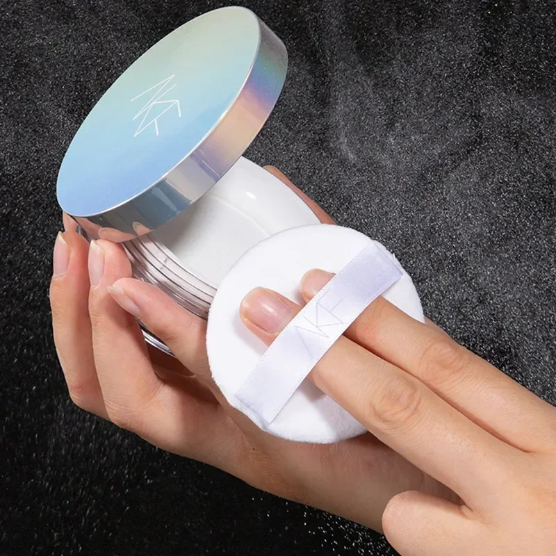 AKF Loose Powder Moisturizing Oil Control Make Up Powder Matte Soft Face การตั้งค่าเสร็จสิ้น Breathable กันน้ํา Face เครื่องสําอาง