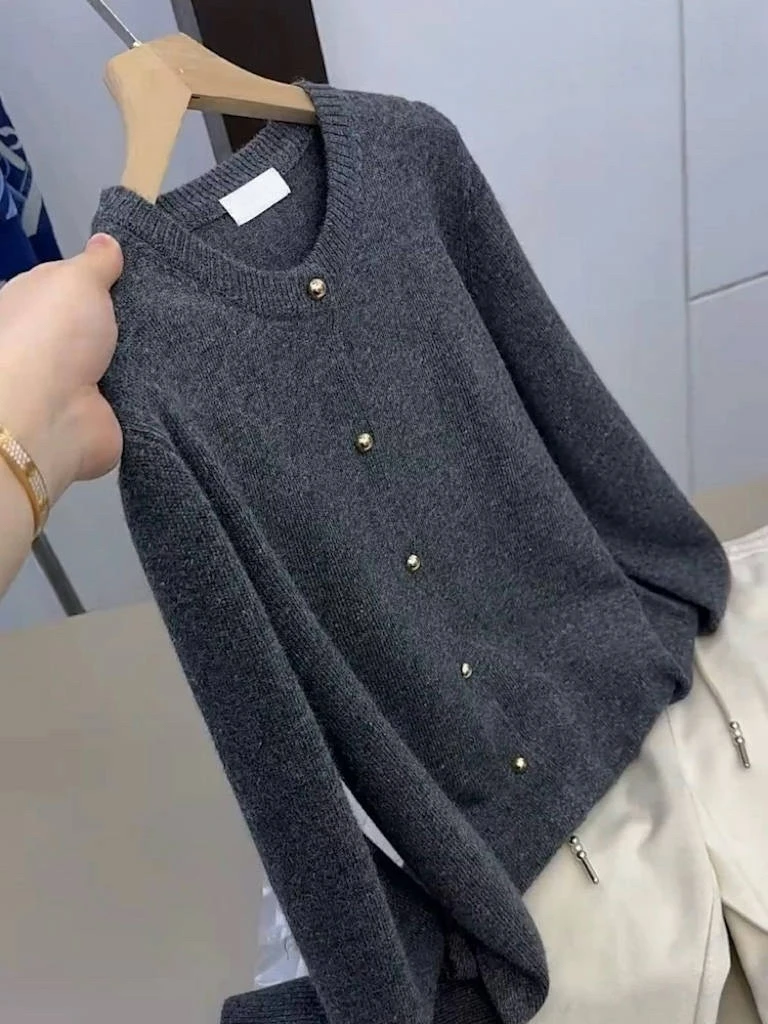 

Grey knit cardigan 2024 autumn/winter senior sense small gold button retro top women's soft waxy sweater coat