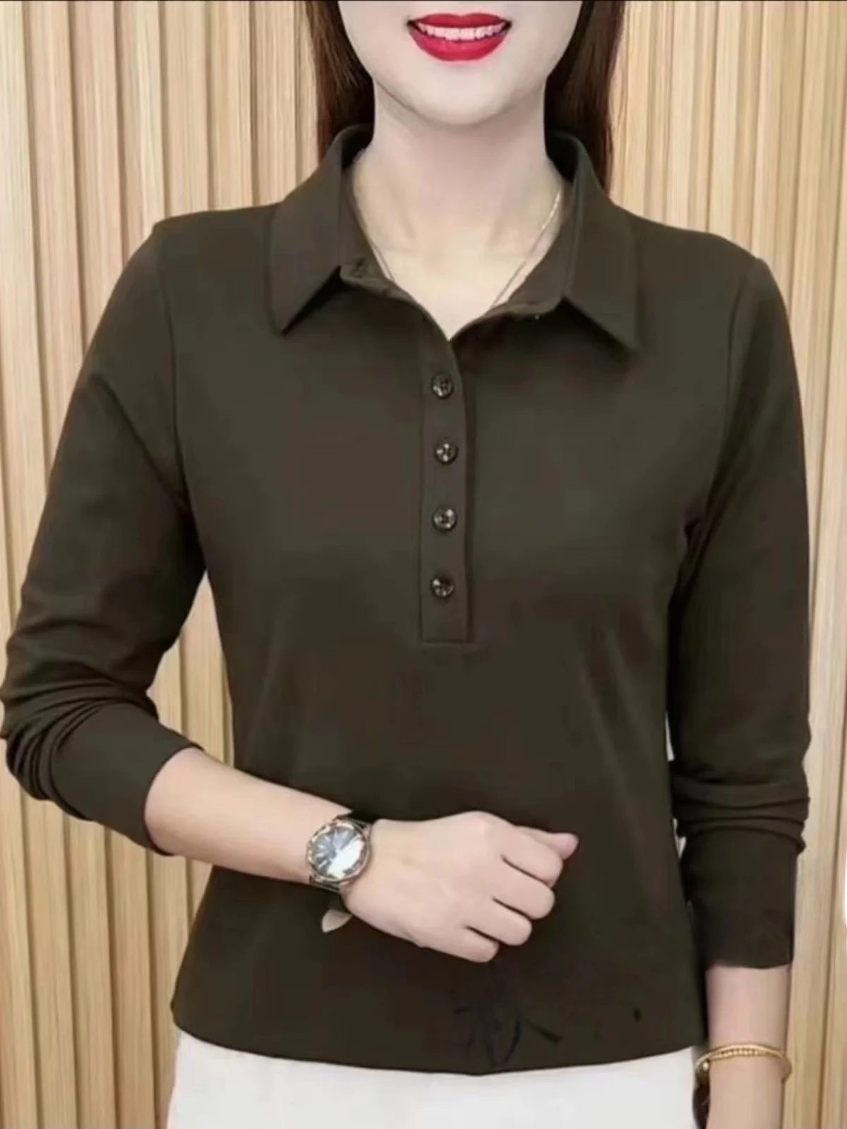 Damska koszulka z długim rękawem z czystej bawełny, bazowa, na wiosnę 2024, luźny krój, kołnierzyk z wyłogami, kolorowa koszulka, codzienna, dla mamy.