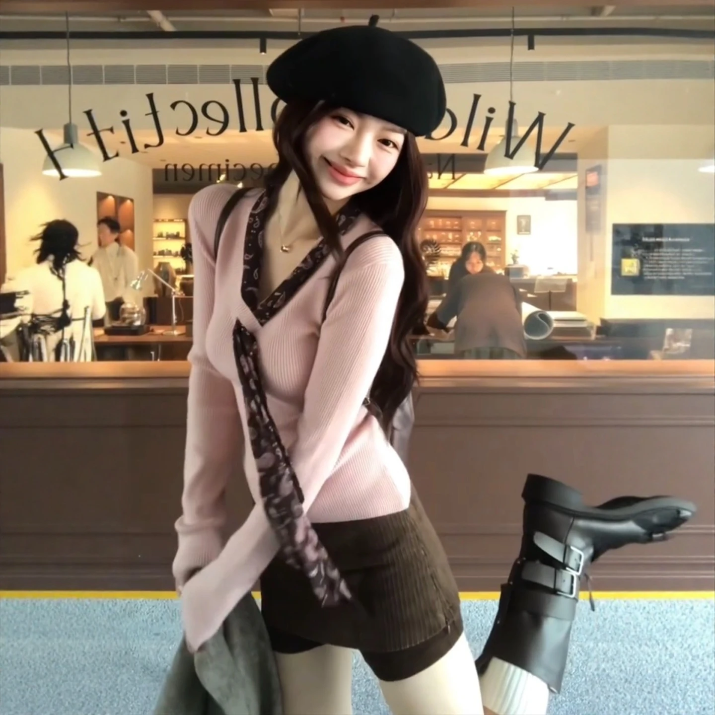 

Милый и пряный шарф с v-образным вырезом для девочек, драпированный трикотаж, женский осенне-зимний тонкий топ с тонкой талией, красивый топ irt Ele