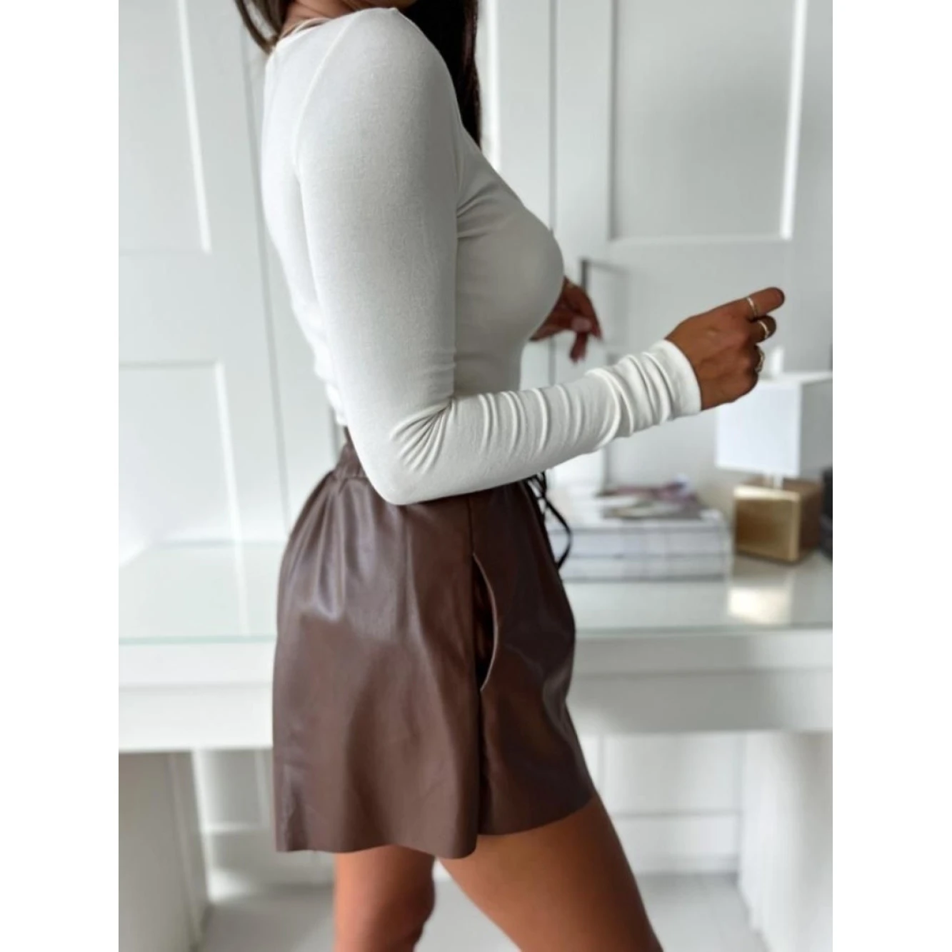 

High Waist Dstring PU Leather Wide Leg orts Retro Sle Leather Skirt orts Women's Faion Spring Collection