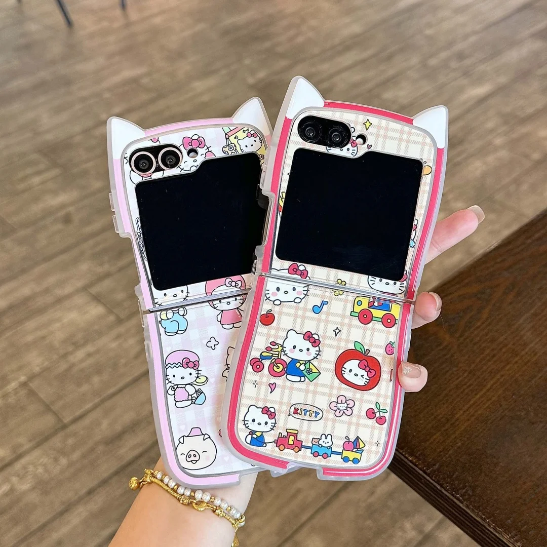 

Japan Korean Cute 3D Cat Ears Hello Kitty Phone Case For Samsung Galaxy Z Flip 6 7 5 4 3 Girl Cartoon Bracelet Protective Cover