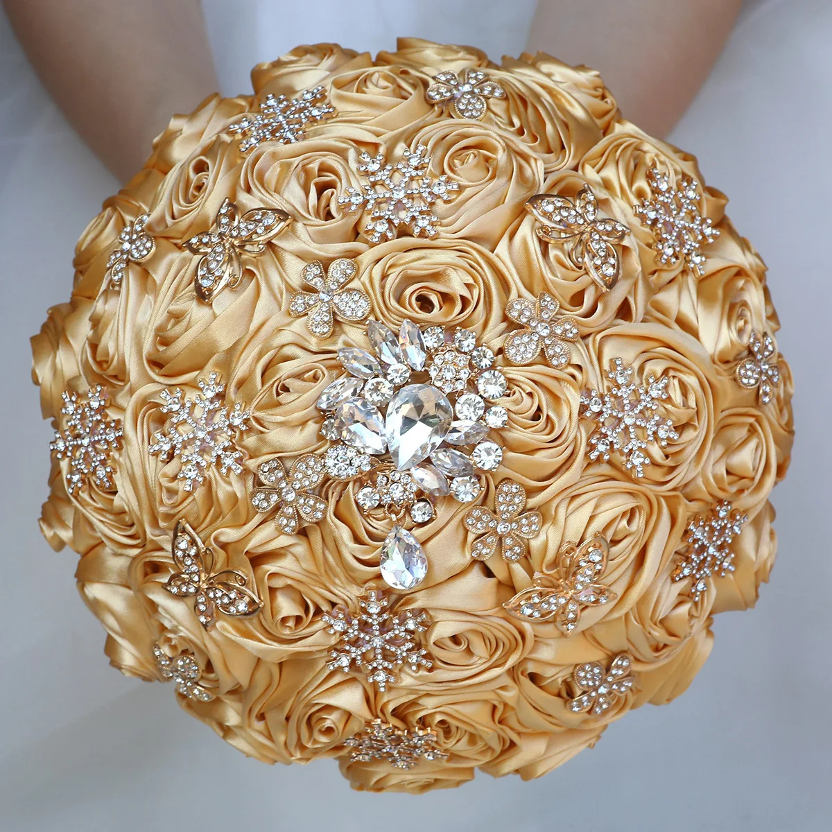 

YeeNanee Luxury Champagne Gold Wedding Bridal Bouquet with Crystals for Bride Bridesmaids Satin Rose Flower Quinceanera Bouquets