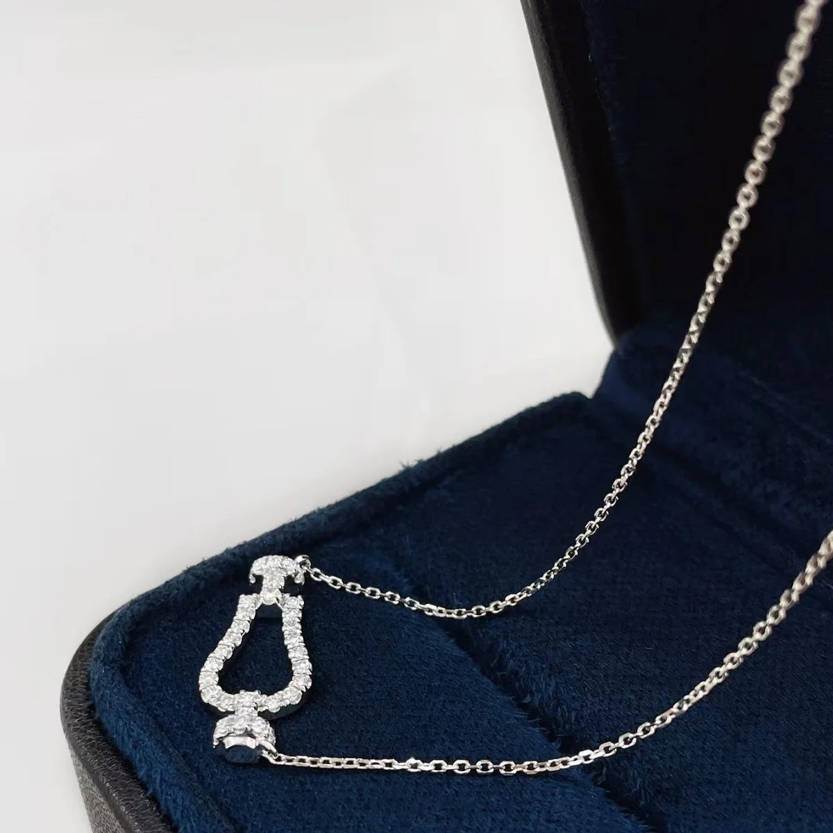 PT950 على شكل دائري مختبر نمت الماس قلادة قلادة مجموع 0.29CT مختبر الماس حدوة الحصان قلادة هدية للذكرى السنوية للزوجة #3