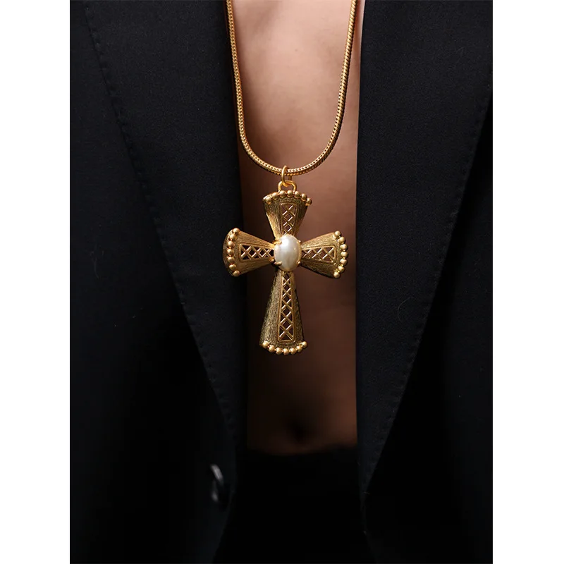 French Vintage Cross Pendant Necklace Brass Gold Plated Snake Chain Imitation Pearl Retro Long Sweater Chain