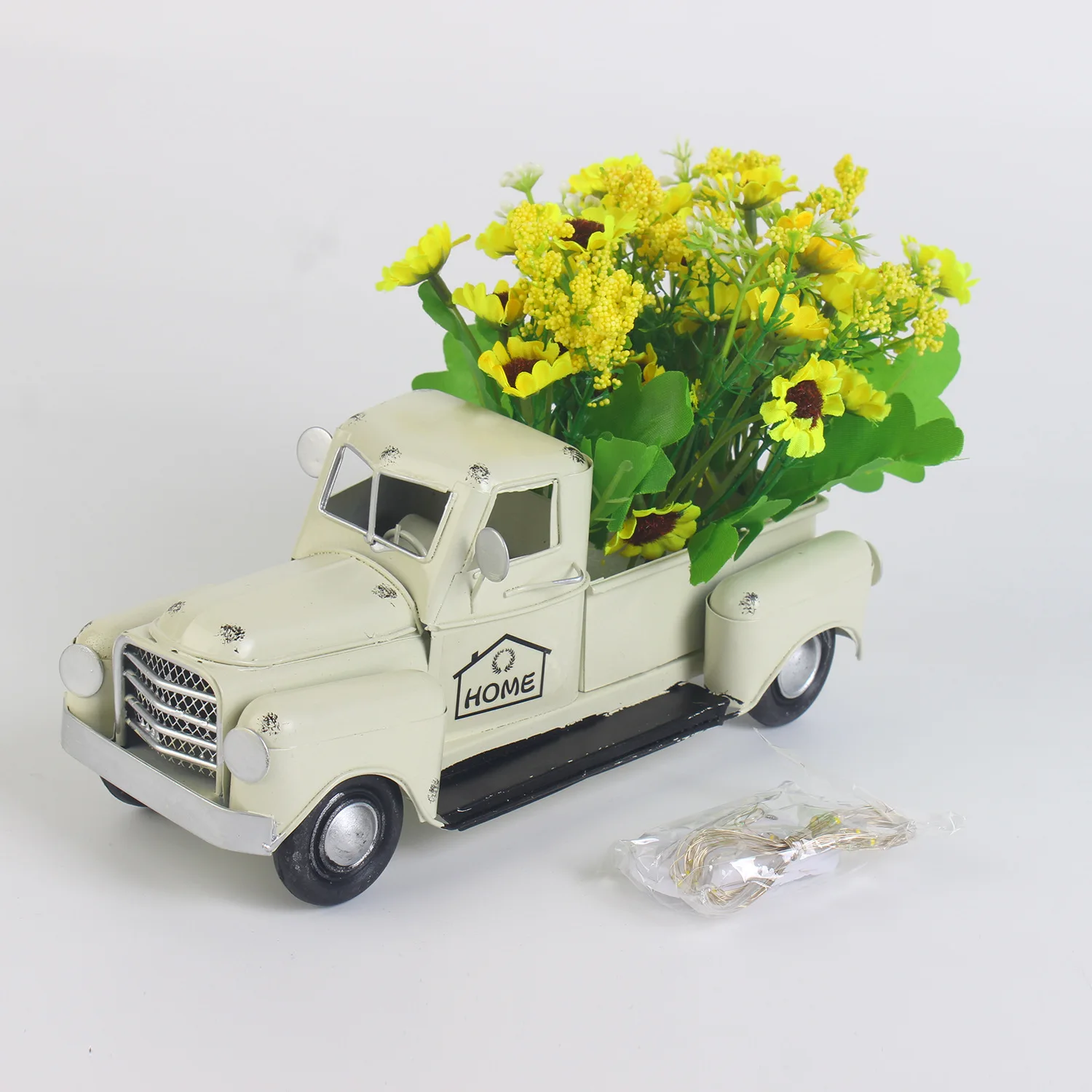 Mini Vintage Pickup Truck LED Flower Bouquet Decor For Valentine's Day, Weddings, Engagements Festive Ornament