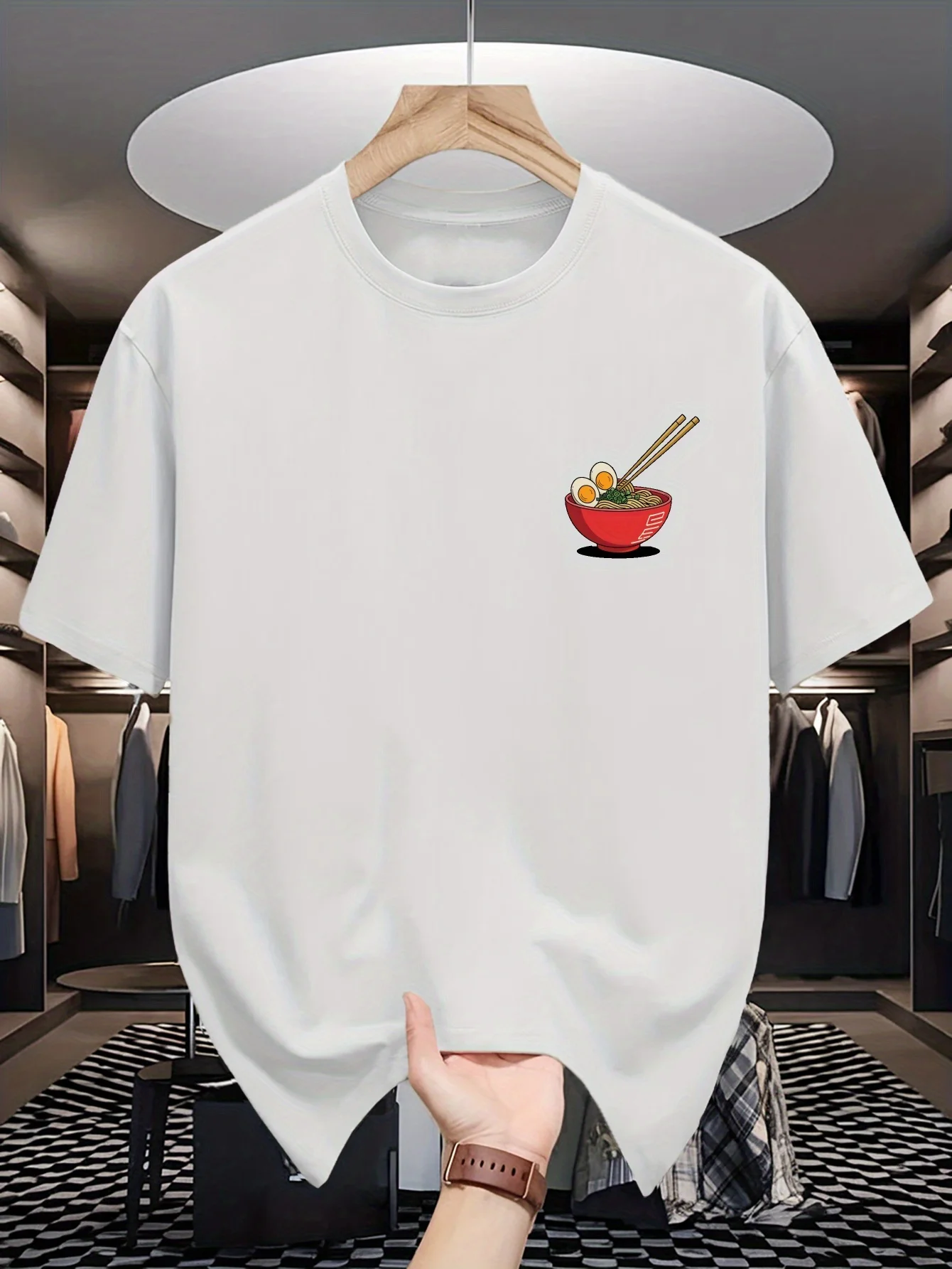 Japanisches Ramen-Food-Print Herren-T-Shirt mit Rundhalsausschnitt, kleiner Brustnudelschüssel-Cartoon-Grafik, kurzärmelig, lässige Baumwoll-Street-T-Shirts
