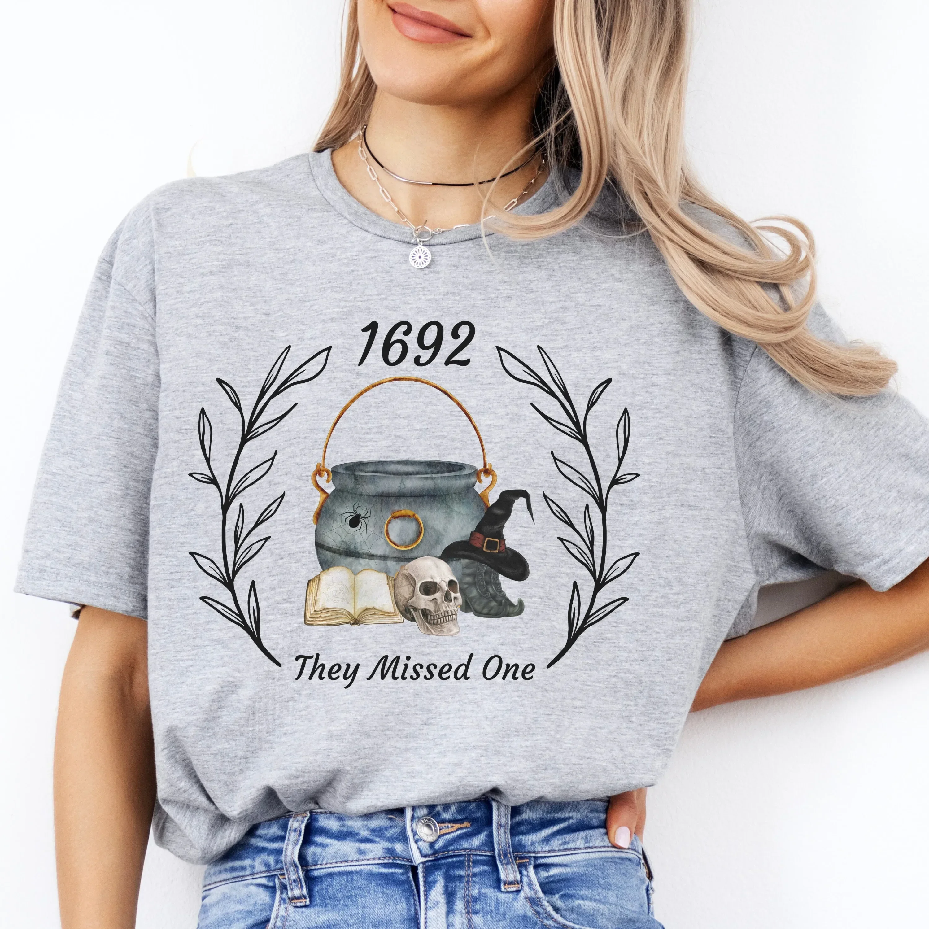 Halloween 1692 Witch T Shirt Whimsical Spooky Cute Goth Gothic Style Witchy Vibes Vintage Look Cauldron Horror Idea