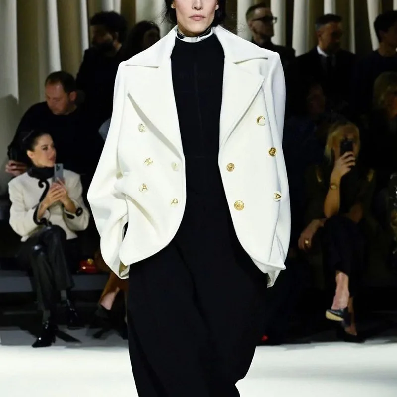 

Women's Loose Fit Solid Color Double-Breasted Blazer Coat Casual Autumn Commuter Style Suit Jacket for Ladies