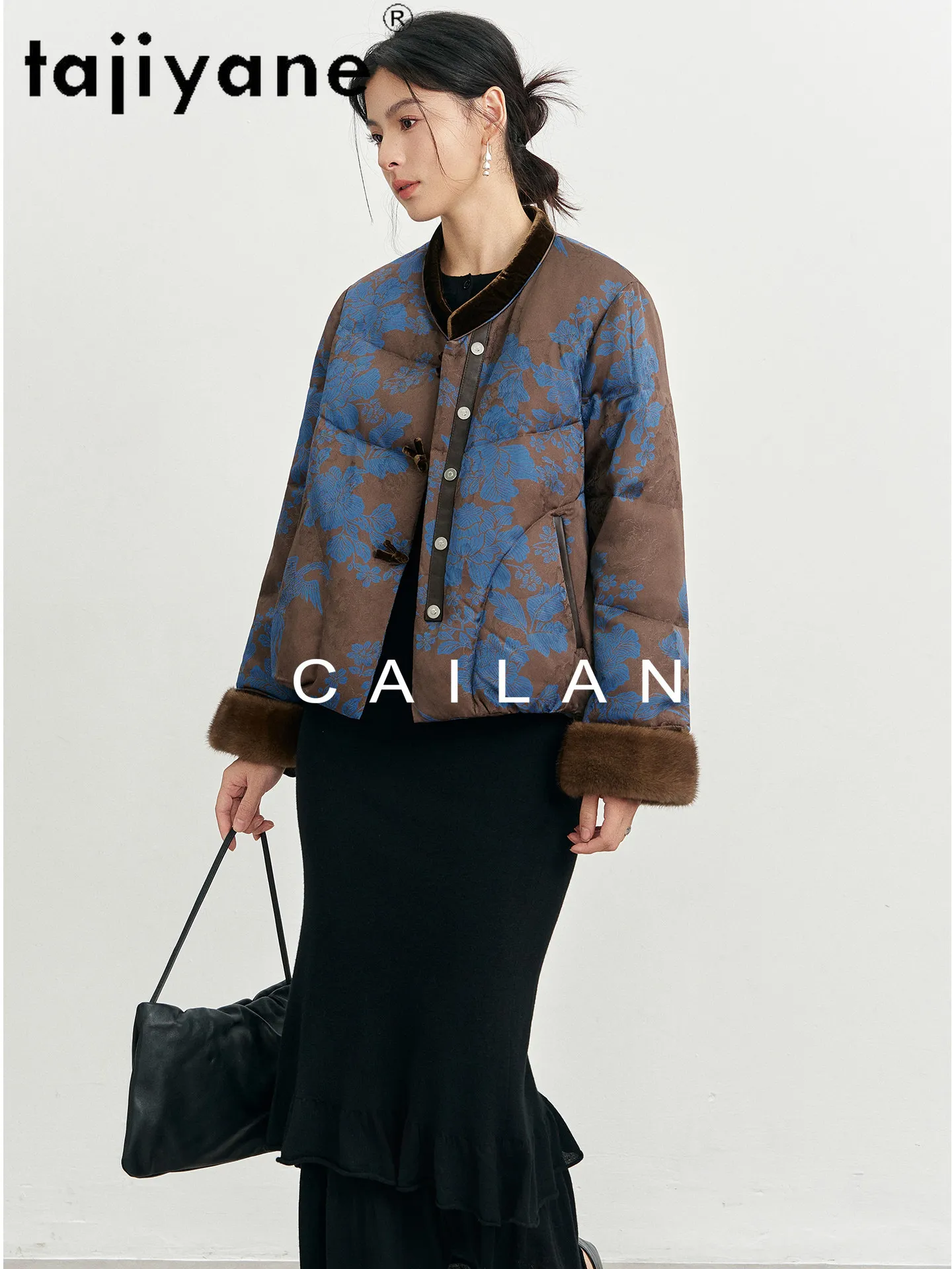 เสื้อแจ็คเก็ตขนห่านแท้ 90% ยี่ห้อ TAJIYANE สำหรับผู้หญิง หรูหราด้วยขอบขนมิงค์ แจ็คเก็ตพัฟเฟอร์แบบสั้น เสื้อโค้ทขนเป็ดสำหรับฤดูหนาว ปี 2026 เสื้อผ้าผู้หญิง