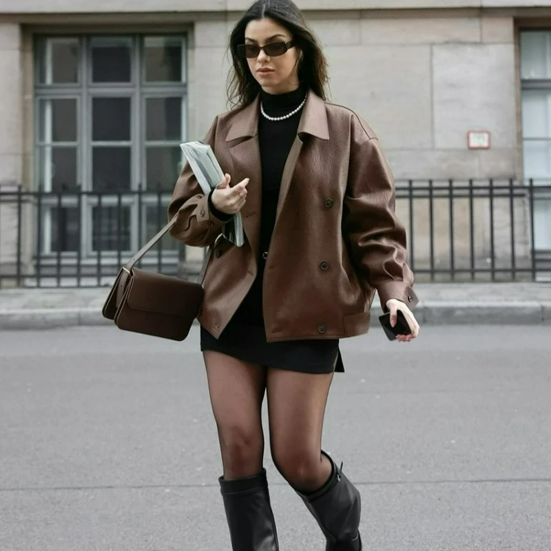 

Зимняя коричневая кожаная куртка в стиле ретро для женщин, европейско-американский элитный стиль, свободный костюм с воротником, кожаное пальто средней длины для женщин