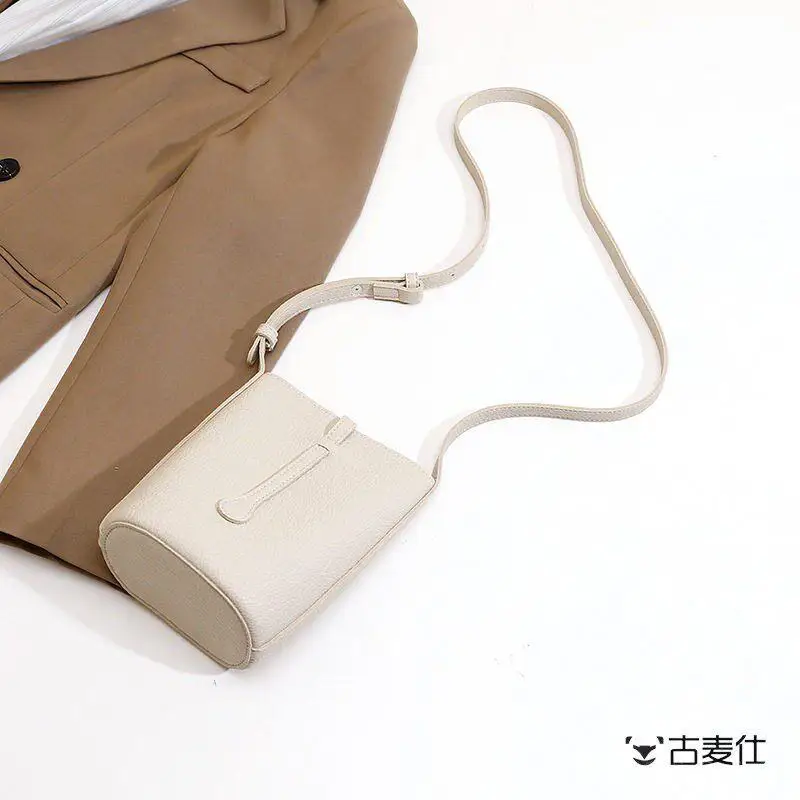 Mom's Soft Leather Bucket Phone Bag Crossbody Small Lightweight Multi-purpose Women's Handbag Fashionable Summer Bag
