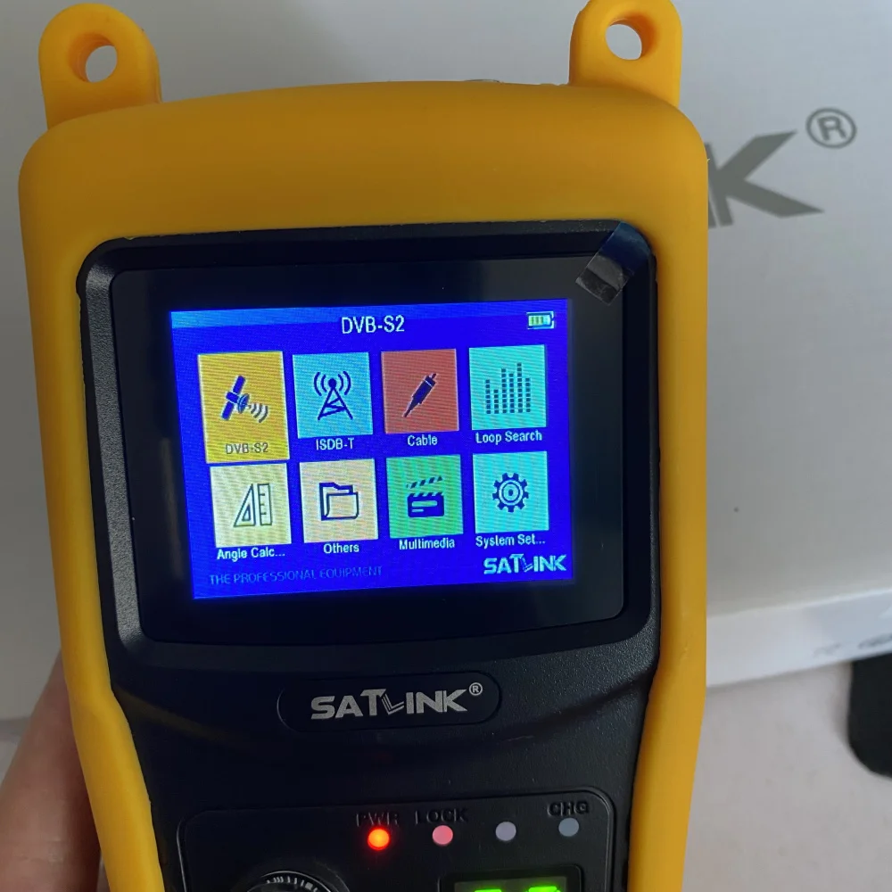 SATLINK ST-5030 DVB-S2 & ISDB-T Digital Satellite Finder Meter Portable TV Signal Testing Analyzer