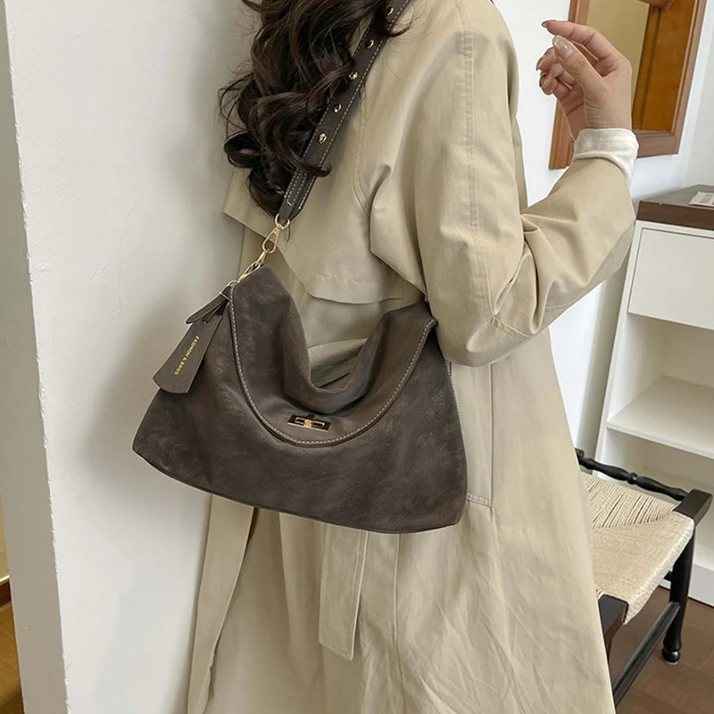 Elegante Casual Damen-Umhängetasche Vielseitige Schultertasche im Retro-Stil Pendler-Tragetasche Weiches PU-Material Mittlere Größe – Detail 9