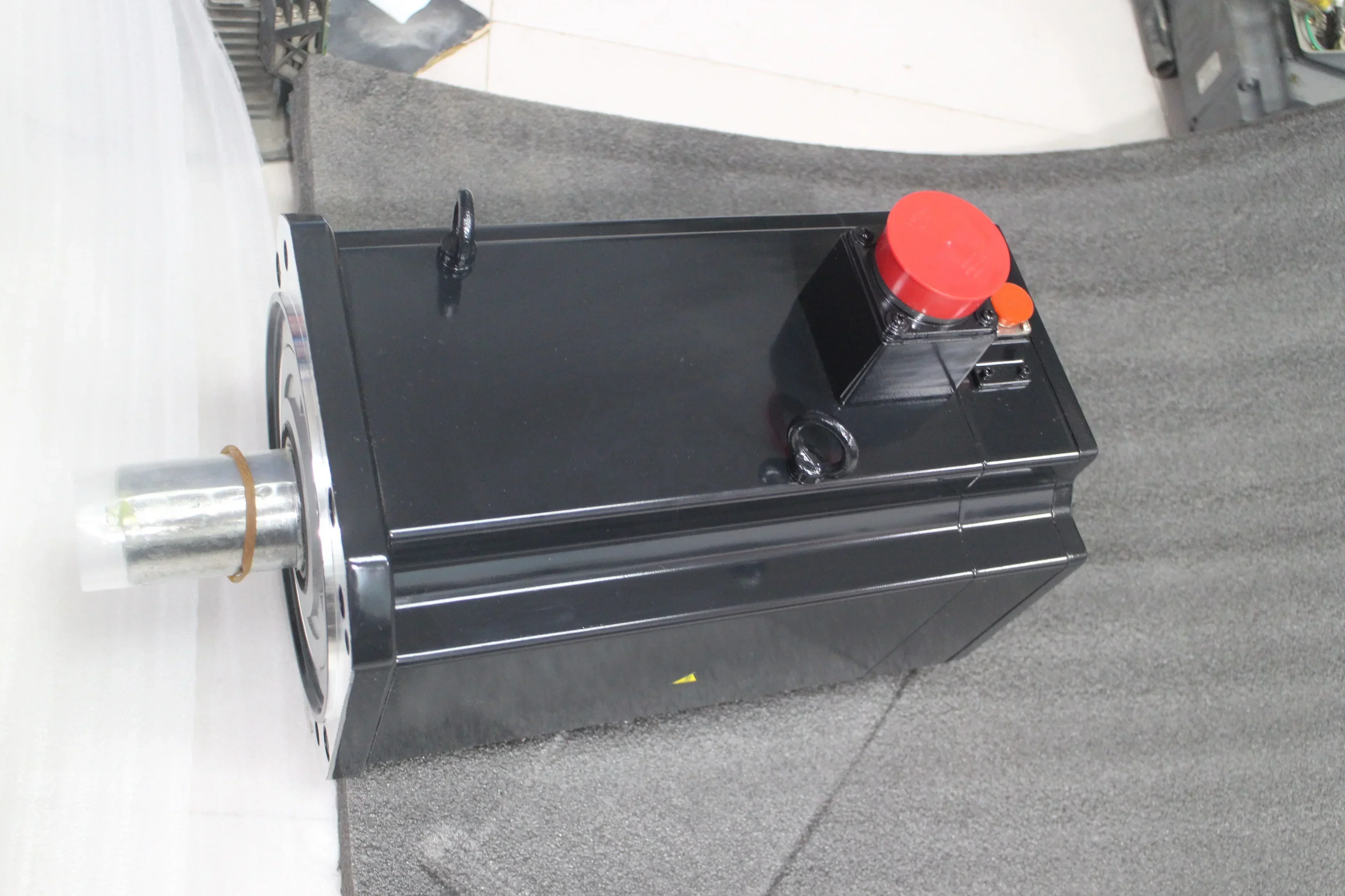 Новый и оригинальный Серводвигатель с ЧПУ