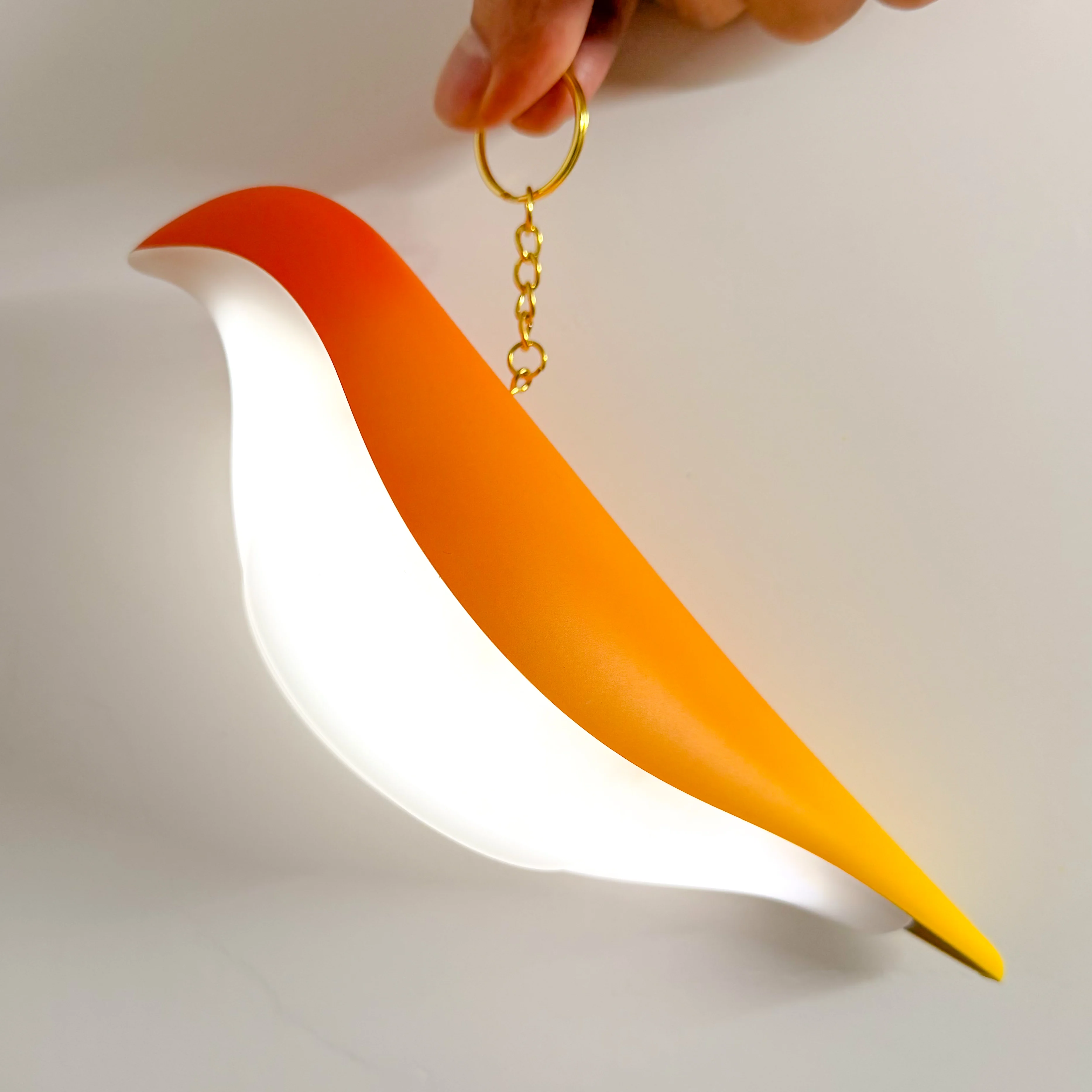 

Настольная лампа в форме птицы с крючком - встроенный аккумулятор, гладкая текстура, 3-скоростная регулируемая яркость, подвесная светодиодная лампа для спальни