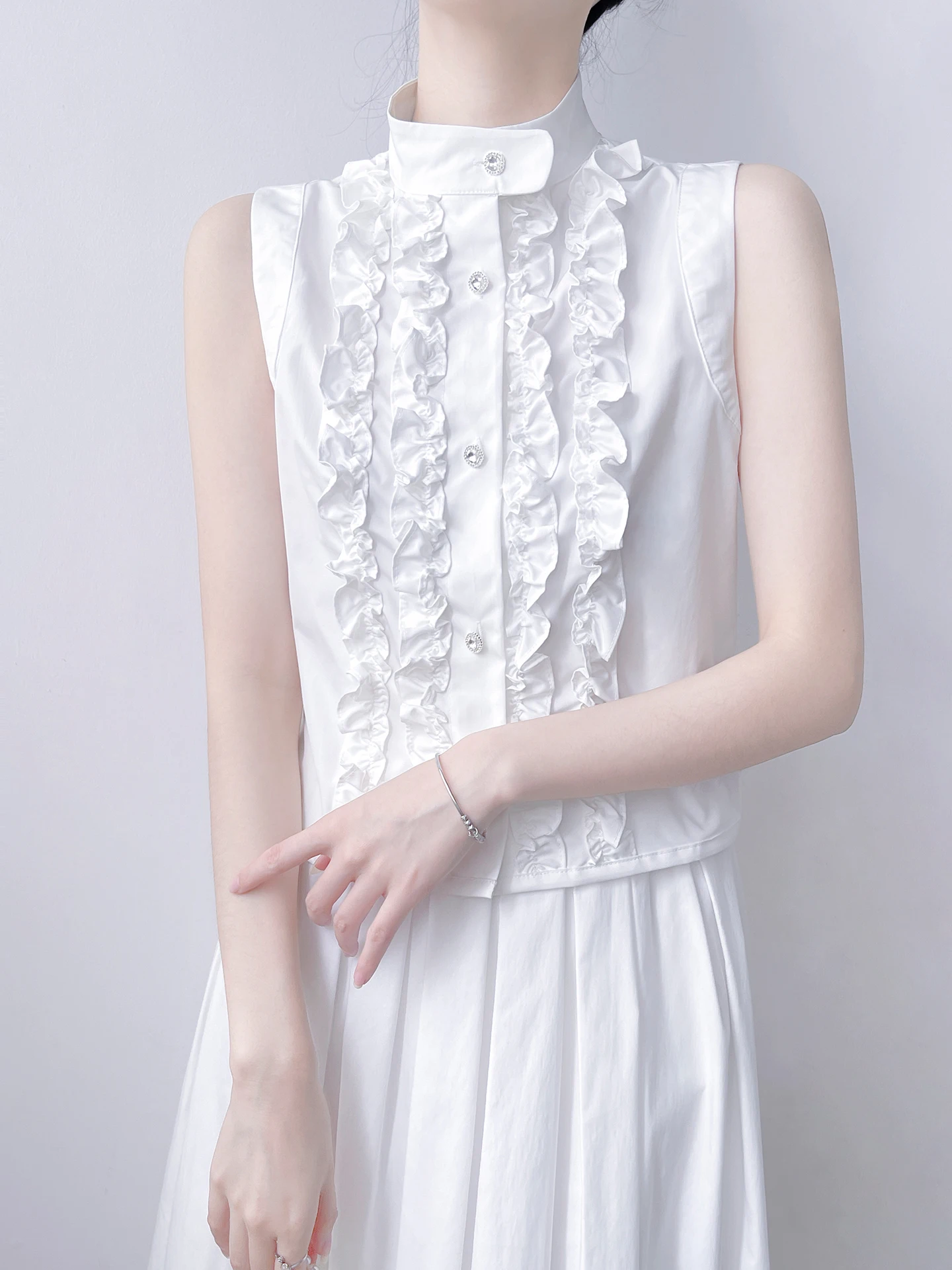 Elegant White Short Sleeveless Ladies Shirt with Lace Design by Hanpooraya Fashionable Minimalist Diamond Button Summer Top