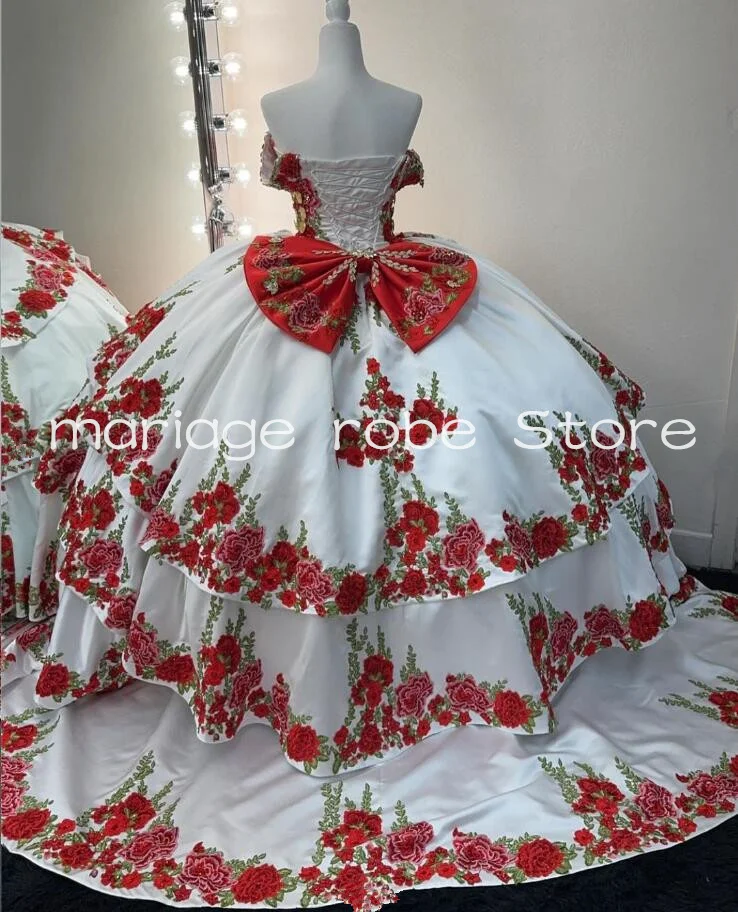 Witte Prinses Mexicaanse Charro Quinceanera Jurken 2025 Rode Bloemen Applique Off Shoulder Corset Sweet 15 Vestidos De Quinceañera