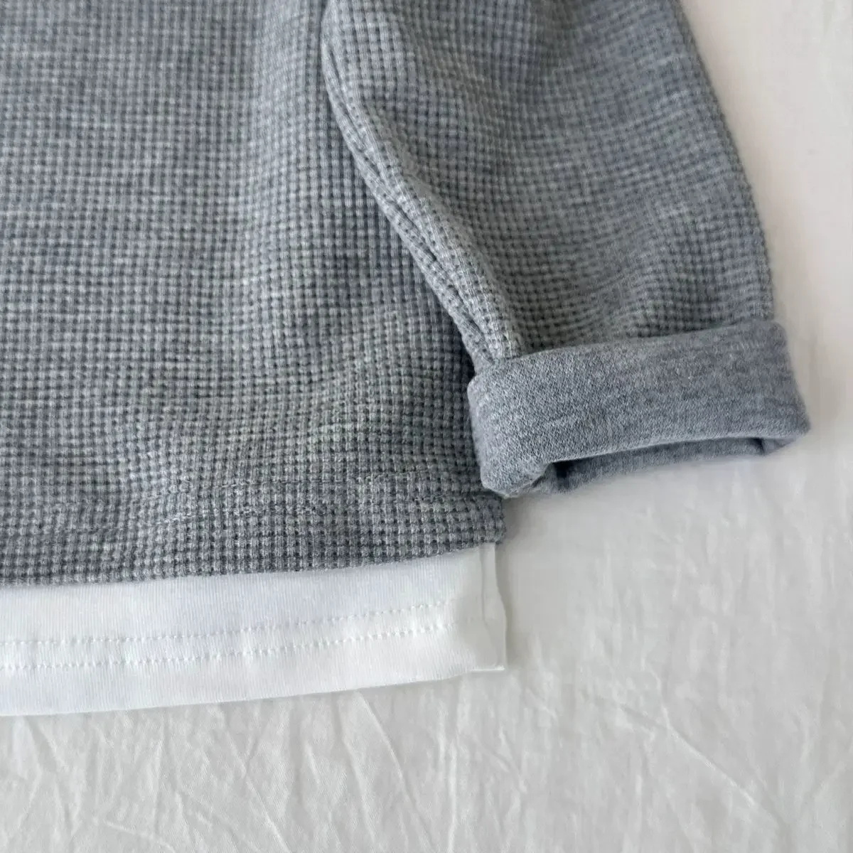 Kinder Jungen Sweatshirt Herbst 2026 Säugling Baby Jungen Pullover Lässig 1-10 Jahre Kinder Jungen Waffel Fake Zweiteilige Oberteile – Detail 8