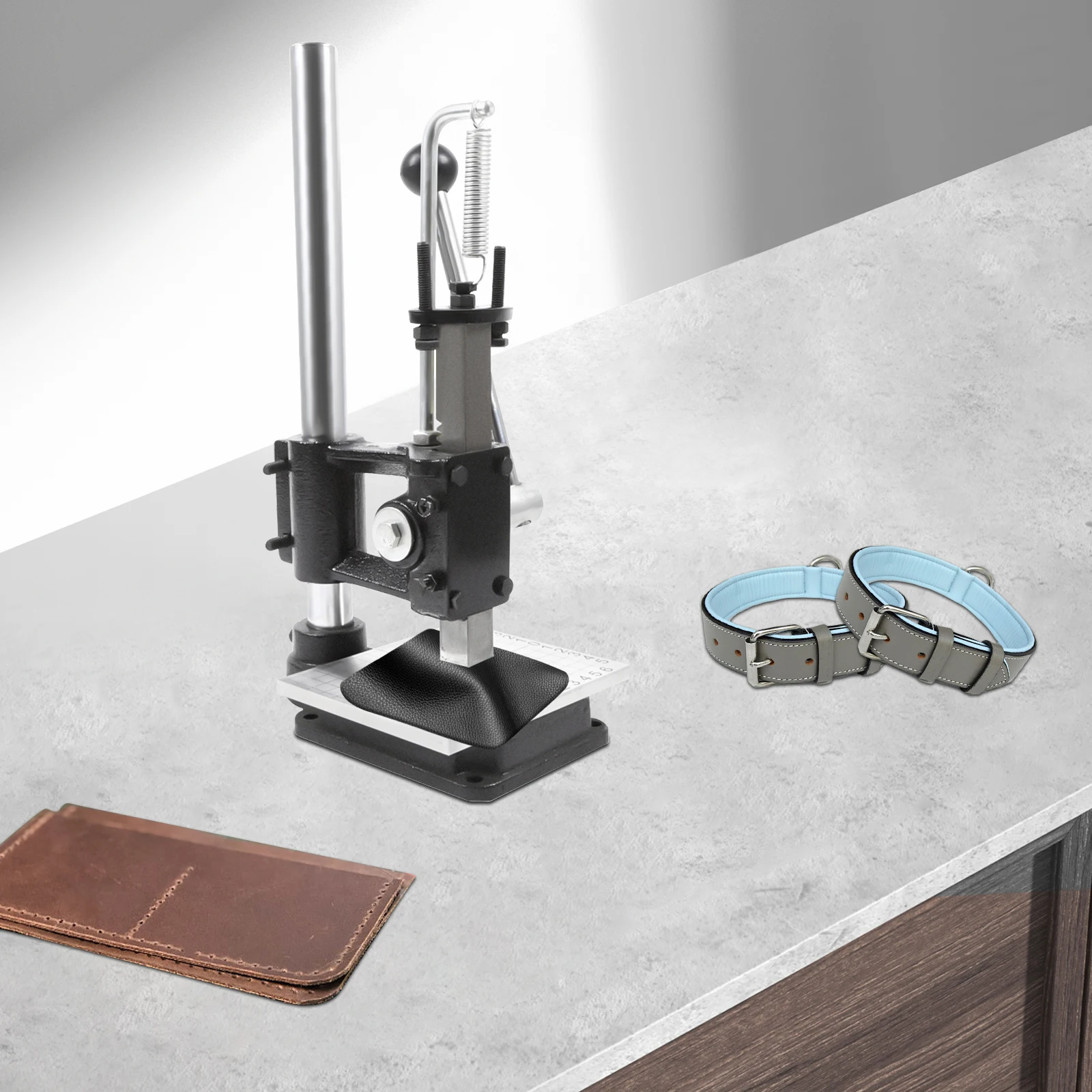 Punzonatrice manuale multiuso in ghisa ad alta precisione, altezza regolabile per punzonatura della pelle, stampaggio penetrante