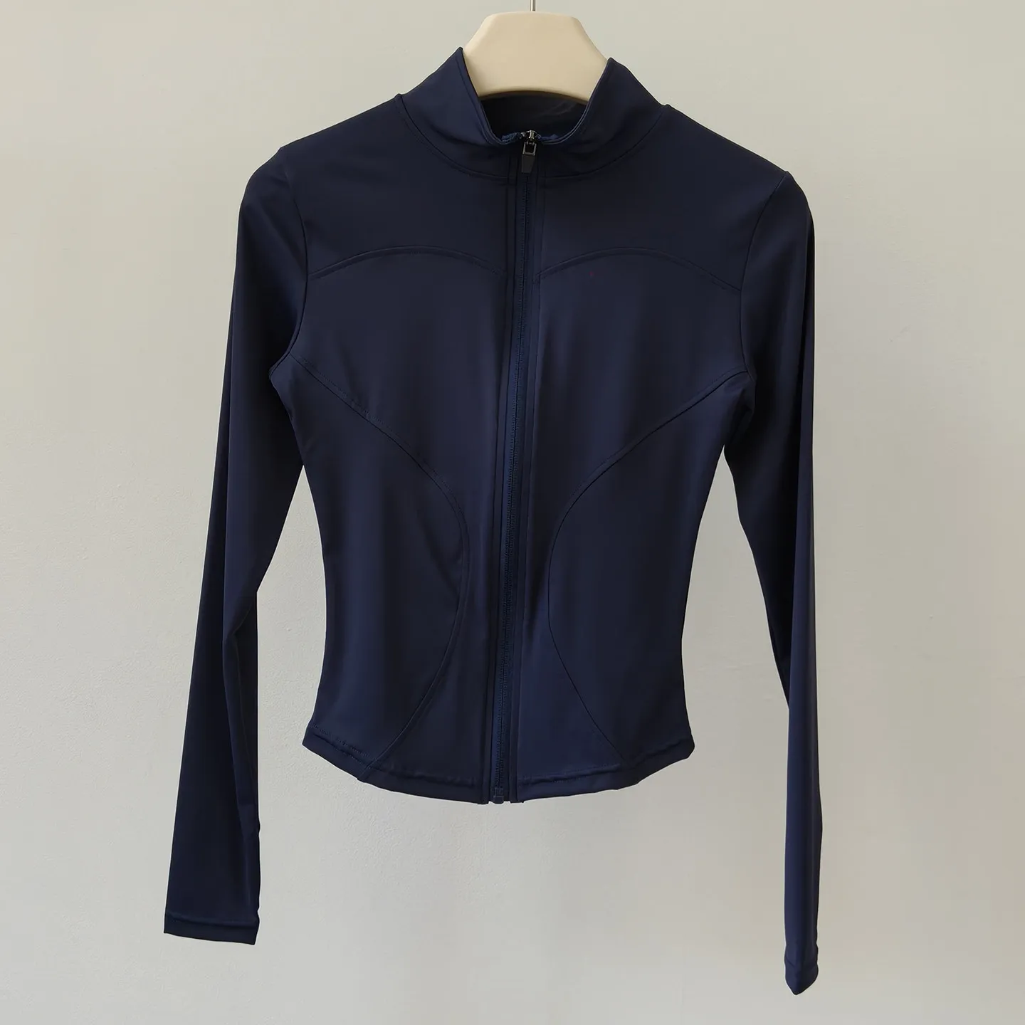 Yoga-Jacke für Damen, eng anliegend, schnelltrocknend, Sport-Slim-Fit, Fitness-Gym-Mantel, T-Shirts, langärmelige Oberteile, Trainingskleidung – Detail 5