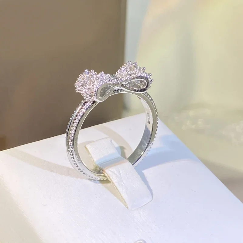 

European and American Temperament High-end Butterfly Ring Micro-inlaid Zircon Fashion Classic Versatile Gift Recommendation
