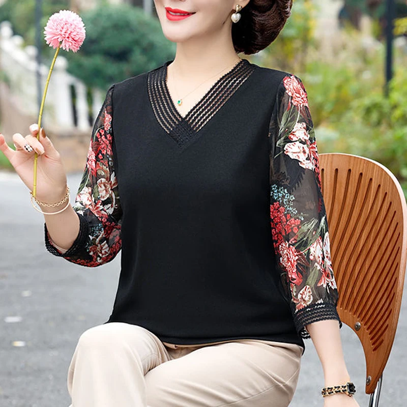 Summer Middle Aged Women Fashion Floral Print Thin Chiffon Blouse Casual 3/4 Sleeve V Neck Tops Elegant Loose Blusas Para Mujer