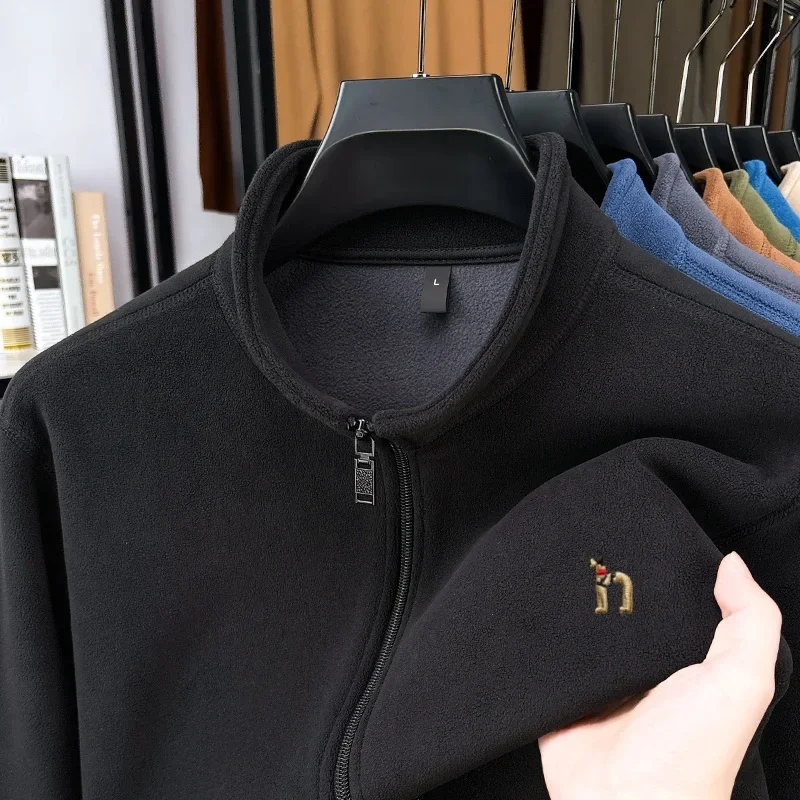 Winter New Designer Exquisite Puppy Embroidered Zipper Half High Collar Men's Fashion Korean Version Velvet Comfortable Sweater