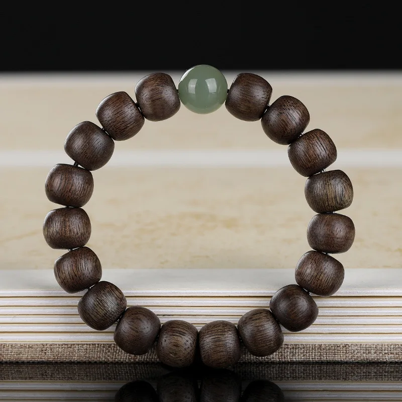 Brunei Soft Silk Agarwood Bracelets for Men and Women 90% Sinking Old Material Agarwood Hetian Jade Beaded Bracelets Gifts - view 3