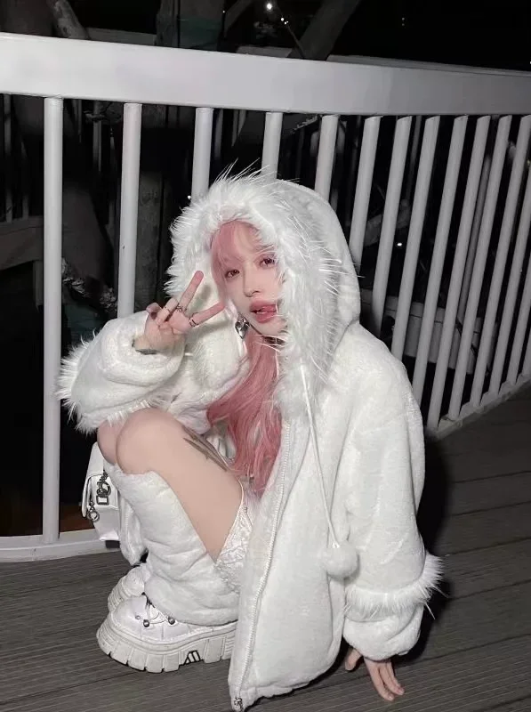 Subculture Y2k Sweet Cool Hooded Plush Jacket Women Winter Design Loose Thickened Faux Fur Jacket with Leg Warmer Women Coat