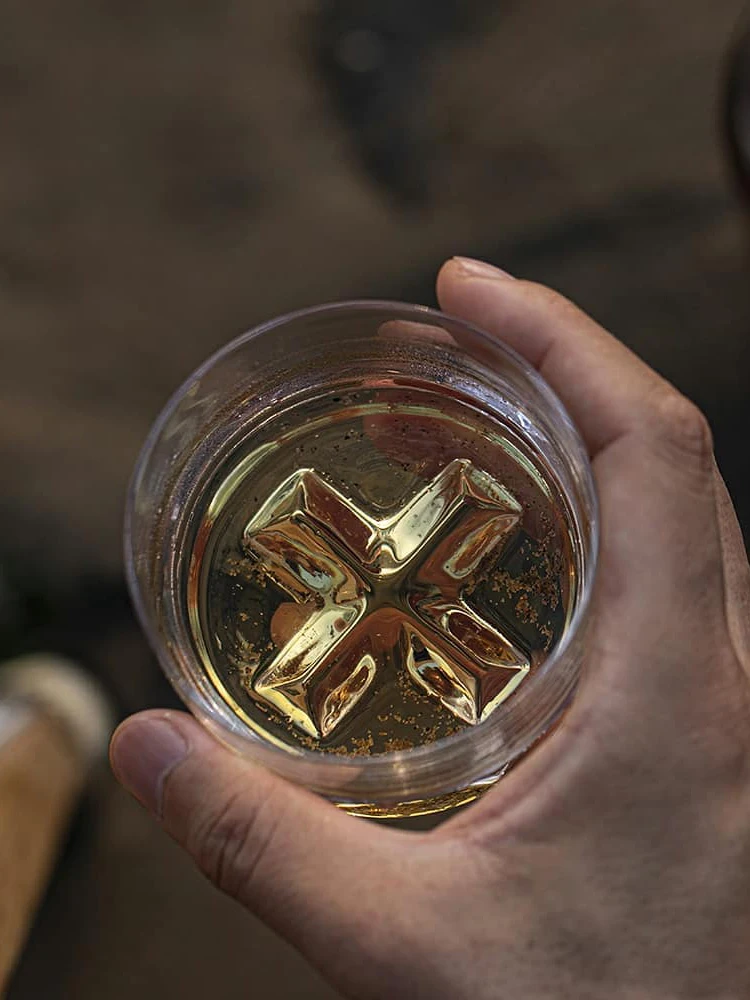 

KOSO Whiskey Glass Cross Design 180ml Chinese Style Pure Color Crystal Glass Customizable Personalized Birthmark Cup