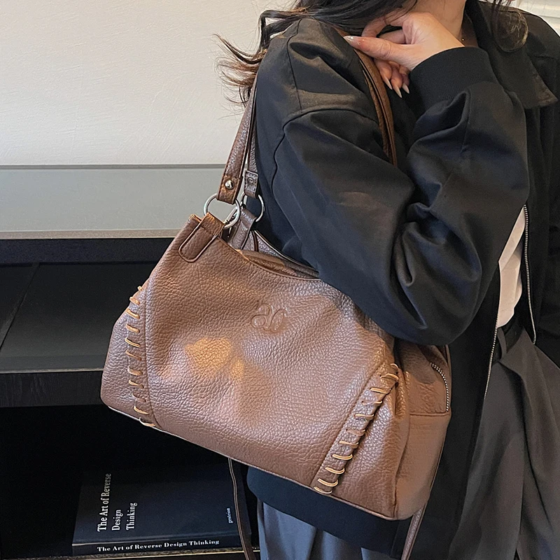 

Textured Leather Shoulder Bag Braided Detail 2-in-1 Crossbody Handbag Large Capacity Daily Commute Business Casual Tote Bag