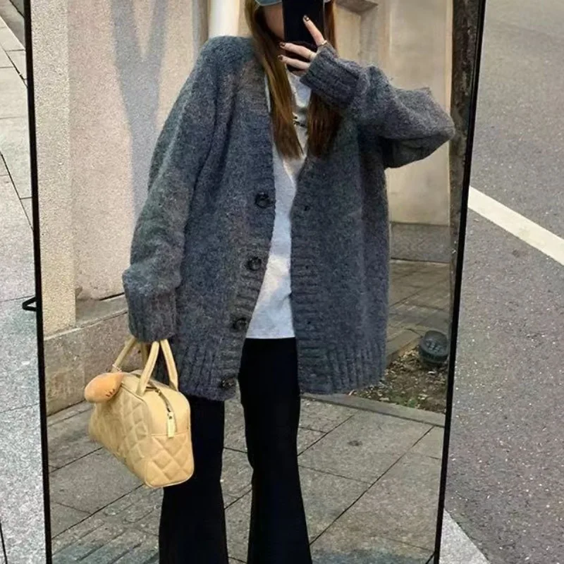 

Korean Style Slim Black Cardigan Woman Long Sleeve V Neck Cardigans Women 2024 Chic Solid Color Knitted Crop Tops Female Z506