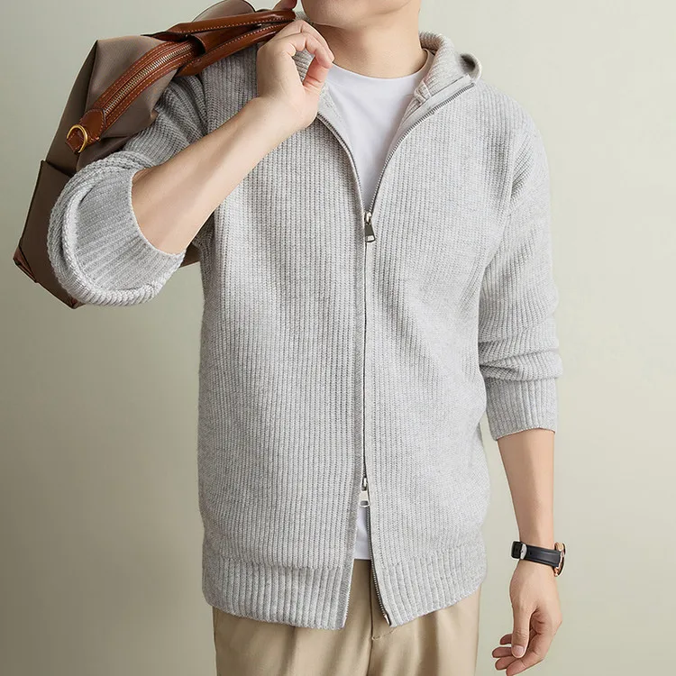 Herren-Strickjacke mit Kapuze und Reißverschluss, lässiger, locker geschnittener Pullover im Old-Money-Stil – Detail 14