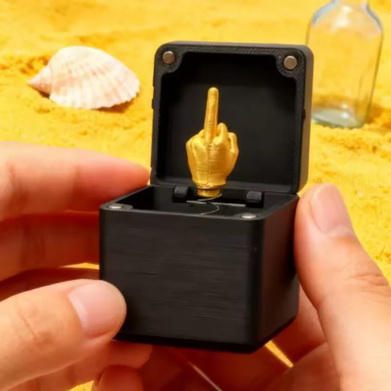 Middle Finger In A Box Out Of The Box Pop-up Middle Finger Gift Box Christmas Gift Boxs Novelty Creative Decor Gifts For Men Kid