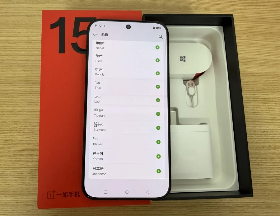 Unlocked OnePlus 15 Snapdragon 8 Elite Gen 5 6.78inch AMOLED 120Hz 50MP 7300Mah 120W Super Charger NFC OTA