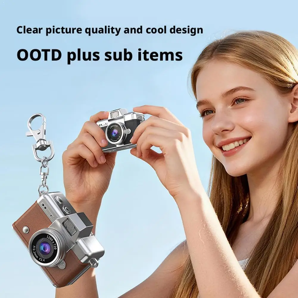 Mini Thumb Keychain Camera 1.47In Flip Screen Digital Camera Student Campus Digital Retro CCD HD Pocket Camcorder Video Recorder