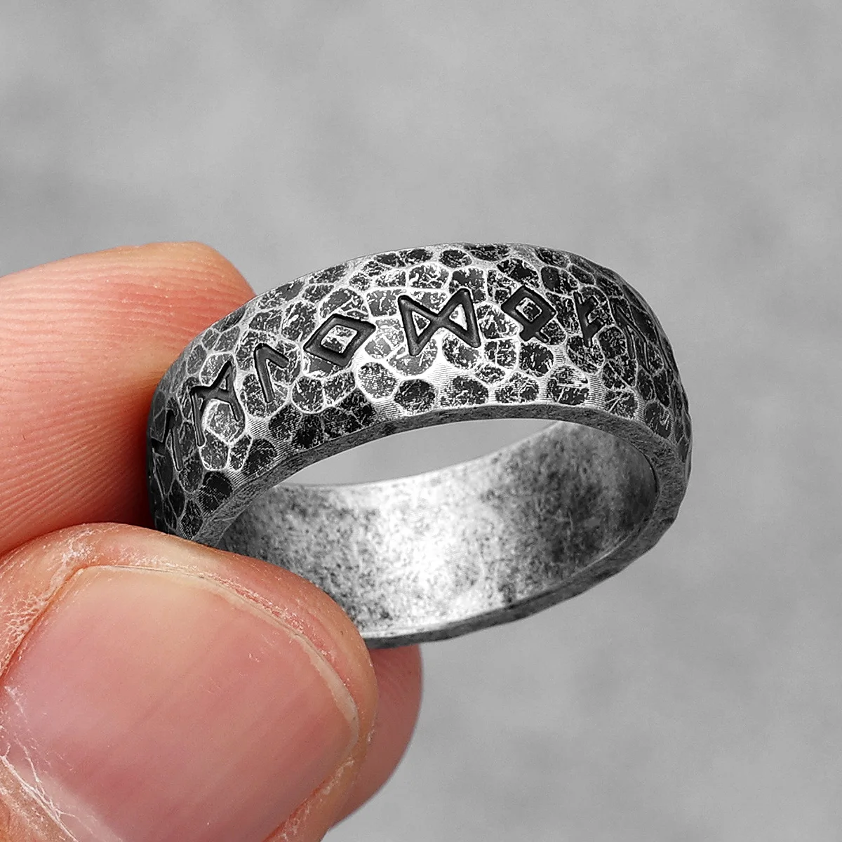 Vintage Viking Rune Band Ring Men Nordic Myth Stainless Steel Retro Amulet Rock Punk Male Rider Jewelry Gift for Him Daily Wear