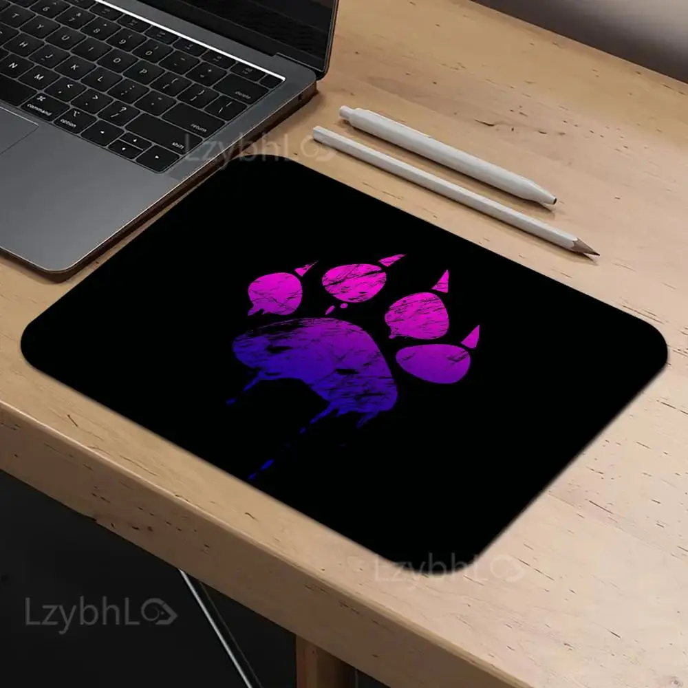 

Cute Purple Claws Mouse Pad Gamer Computer Desk Mat Square Gaming Office Accessories Rug 45x40cm Mousepad PC Keyboard Table Mats