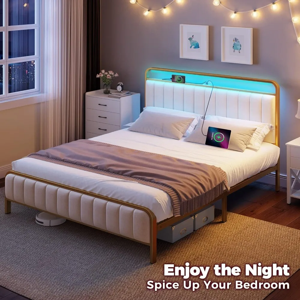 Groot bedframe met LED-licht en laadstation, gestoffeerd hoofd- en voeteinde, metalen lattenbodem