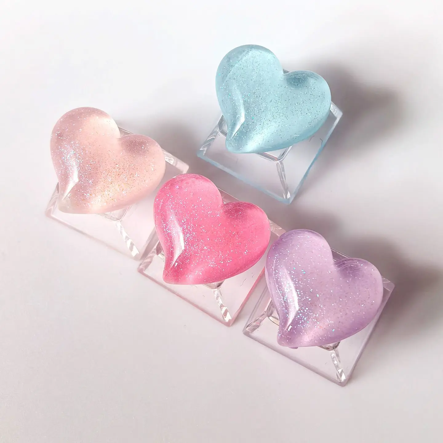 4pcs/set R4 height Heart Mechanical Keyboard Direction Supplement Keycaps Nail Art Height Increase Keycaps Gifts
